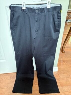 Classic Fit Black Men's Khaki Dress Pants - Iron Free Premium